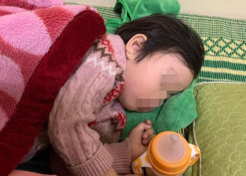 be gai 3 tuoi roi xuong cong o bac giang nghet tho hanh trinh giai cuu Giải cứu bé gái 3 tuổi rơi xuống cống thoát nước ở Bắc Giang Bé gái 3 tuổi rơi xuống cống ở Bắc Giang: Nghẹt thở hành trình giải cứu