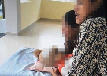 Cháu bé 3 tuổi nghi hóc hạt bí, người nhà tố bệnh viện tắc trách khiến cháu tử vong