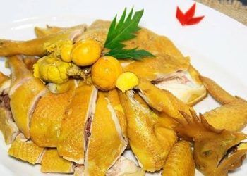 Đặt gà cúng Giao thừa theo hướng nào cho đúng?