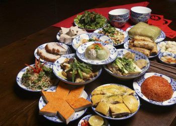 Gà luộc ngày Tết còn dư mang ra làm 4 món này đảm bảo giải quyết cực nhanh gọn!