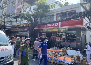 nguyen nhan ban dau vu sap cua hang circle k o tp hcm khien nu sinh lop 9 tu vong Nguyên nhân gây ra vụ sập cửa hàng Circle K ở TP.HCM khiến nữ sinh lớp 9 tử vong Nguyên nhân ban đầu vụ sập cửa hàng Circle K ở TP.HCM khiến nữ sinh lớp 9 tử vong