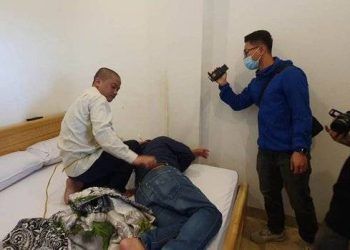 Thực nghiệm hiện trường vụ giết người yêu bằng dây sạc điện thoại