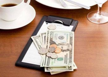 van hoa tien tip tren khap the gioi noi coi trong noi bi coi la xuc pham Văn hóa tiền tip trên khắp thế giới và ý nghĩa của nó Văn hóa tiền tip trên khắp thế giới: Nơi coi trọng, nơi bị coi là xúc phạm