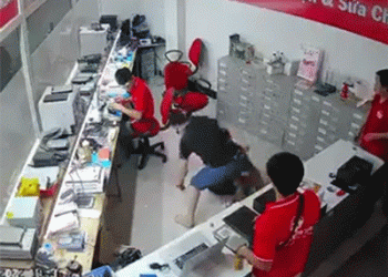 Xôn xao đoạn clip chủ cửa hàng bạo hành nhân viên ngày giáp Tết