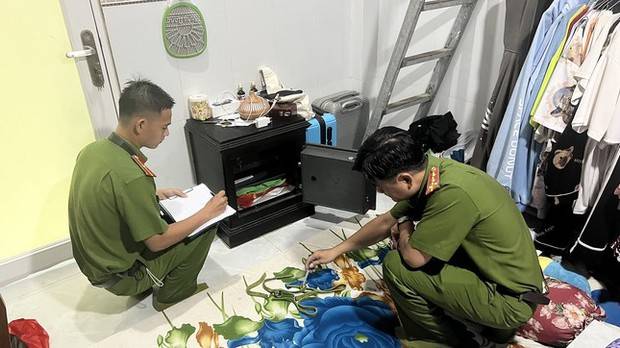 Báo tin bị trộm cướp tài sản hàng tỷ đồng để Báo tin bị trộm cướp tài sản hàng tỷ đồng để