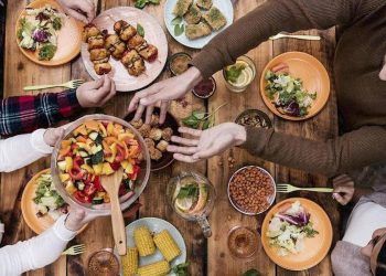 Bí kíp đọc tâm người khác, tránh bị đâm sau lưng: Nhìn cách ăn uống biết được tâm họ thiện hay ác