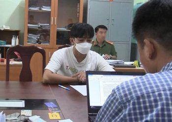 Bình Dương: Lừa tiền sinh viên rồi chia cho bạn gái