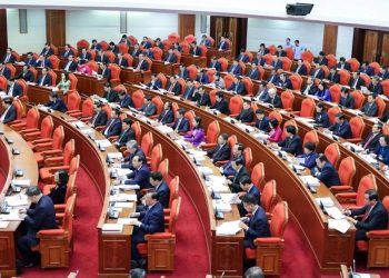 Cán bộ có từ 2/3 số phiếu tín nhiệm thấp trở lên sẽ bị miễn nhiệm