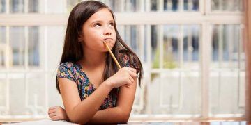 Giáo viên chủ nhiệm phát hiện ra quy luật: Nhiều học sinh lớn lên không có tiền đồ, khi đi học đều có cùng một đặc điểm