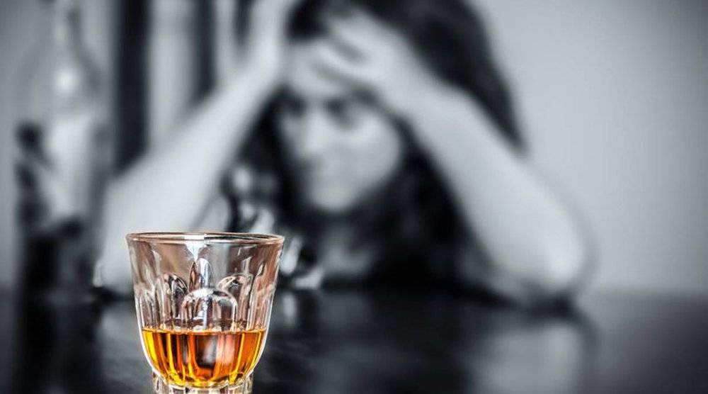 Mặt tái khi uống rượu - dấu hiệu cảnh báo nguy hiểm chớ nên chủ quan