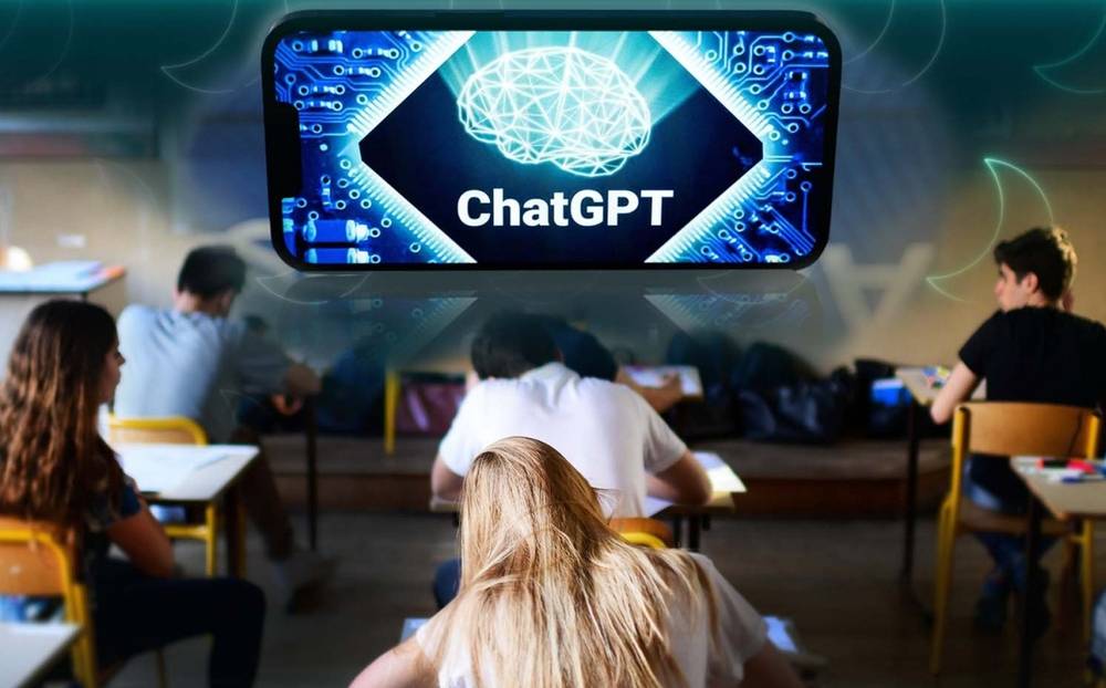 Những công việc có nguy cơ bị các chatbot như ChatGPT thay thế