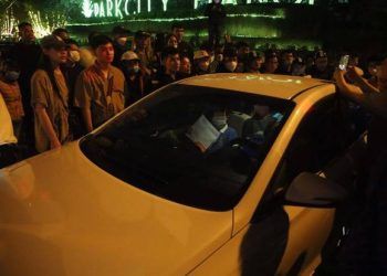 Tài xế chây ì 3 tiếng không chịu thổi nồng độ cồn, đòi xem kế hoạch kiểm tra