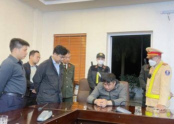 Tông thiếu tá CSGT nứt hộp sọ, bị khởi tố tội giết người