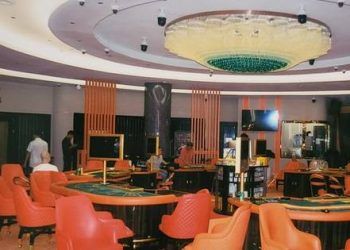 Triệt phá sới bạc hàng trăm tỷ đồng trong khách sạn Hoàng Gia Hạ Long