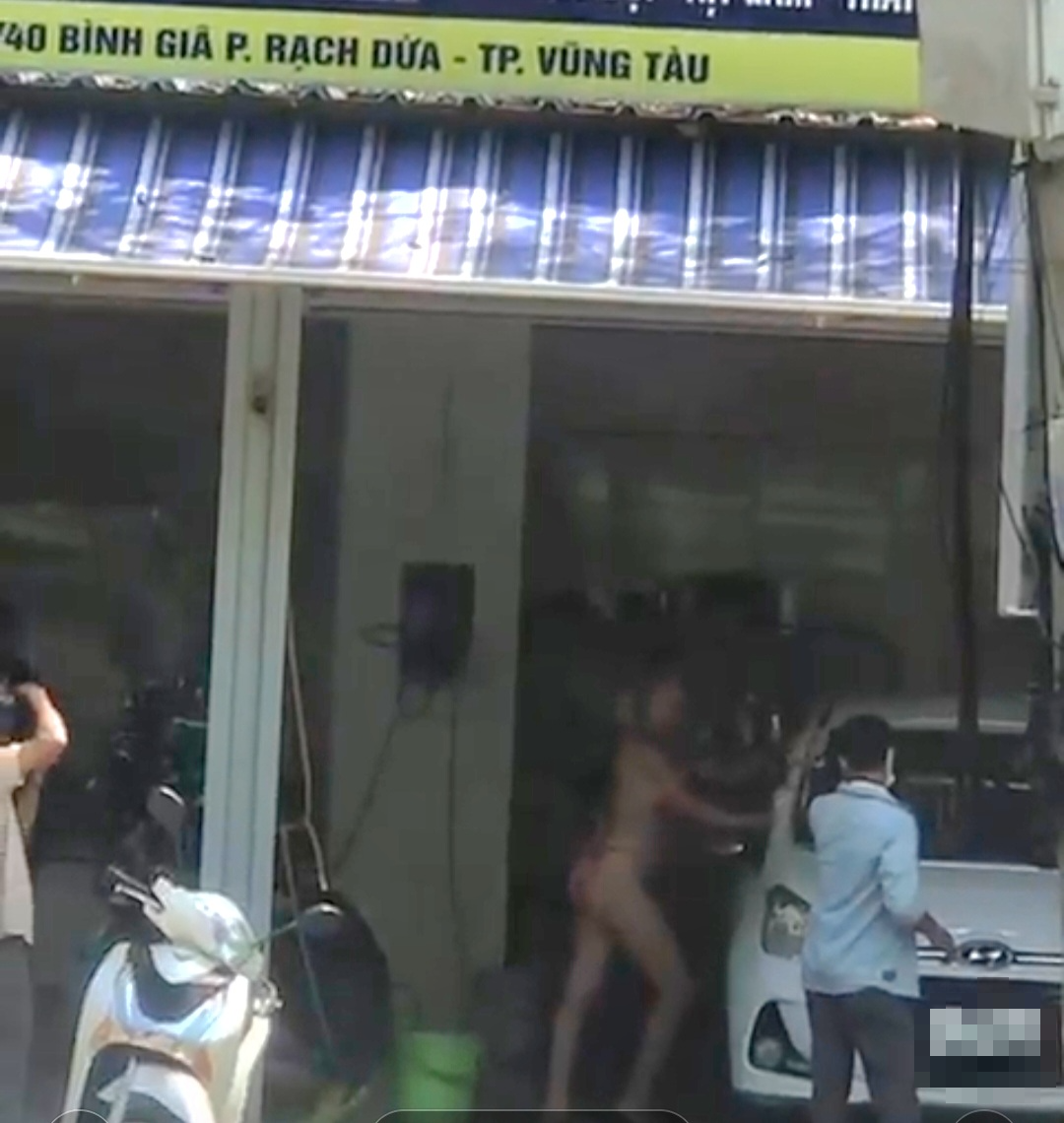 Vụ clip cô gái mặc bikini rửa xe ở Bà Rịa- Vũng Tàu: Chủ tiệm tiết lộ bất ngờ