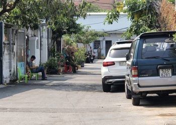 Cô gái trẻ và cha dượng tử vong bất thường trong phòng trọ ở TP.HCM