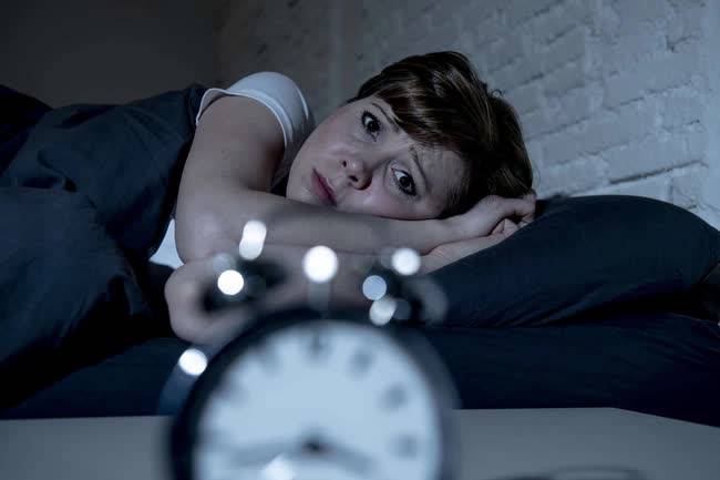Não người thay đổi như thế nào chỉ sau một đêm không ngủ?