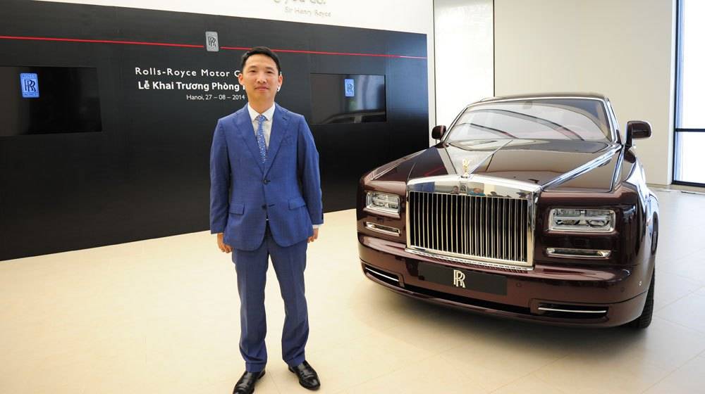 'Ông trùm' Rolls-Royce một thời kể hàng chục tiêu chuẩn tài xế chuyên nghiệp: Không treo chìa khóa ở đỉa quần, chỉnh gương tránh nhìn thấy miệng hành khách