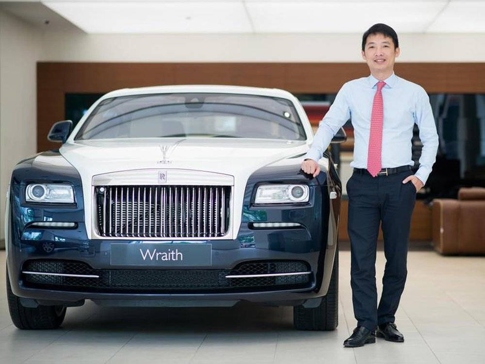 'Ông trùm' Rolls-Royce một thời kể hàng chục tiêu chuẩn tài xế chuyên nghiệp: Không treo chìa khóa ở đỉa quần, chỉnh gương tránh nhìn thấy miệng hành khách